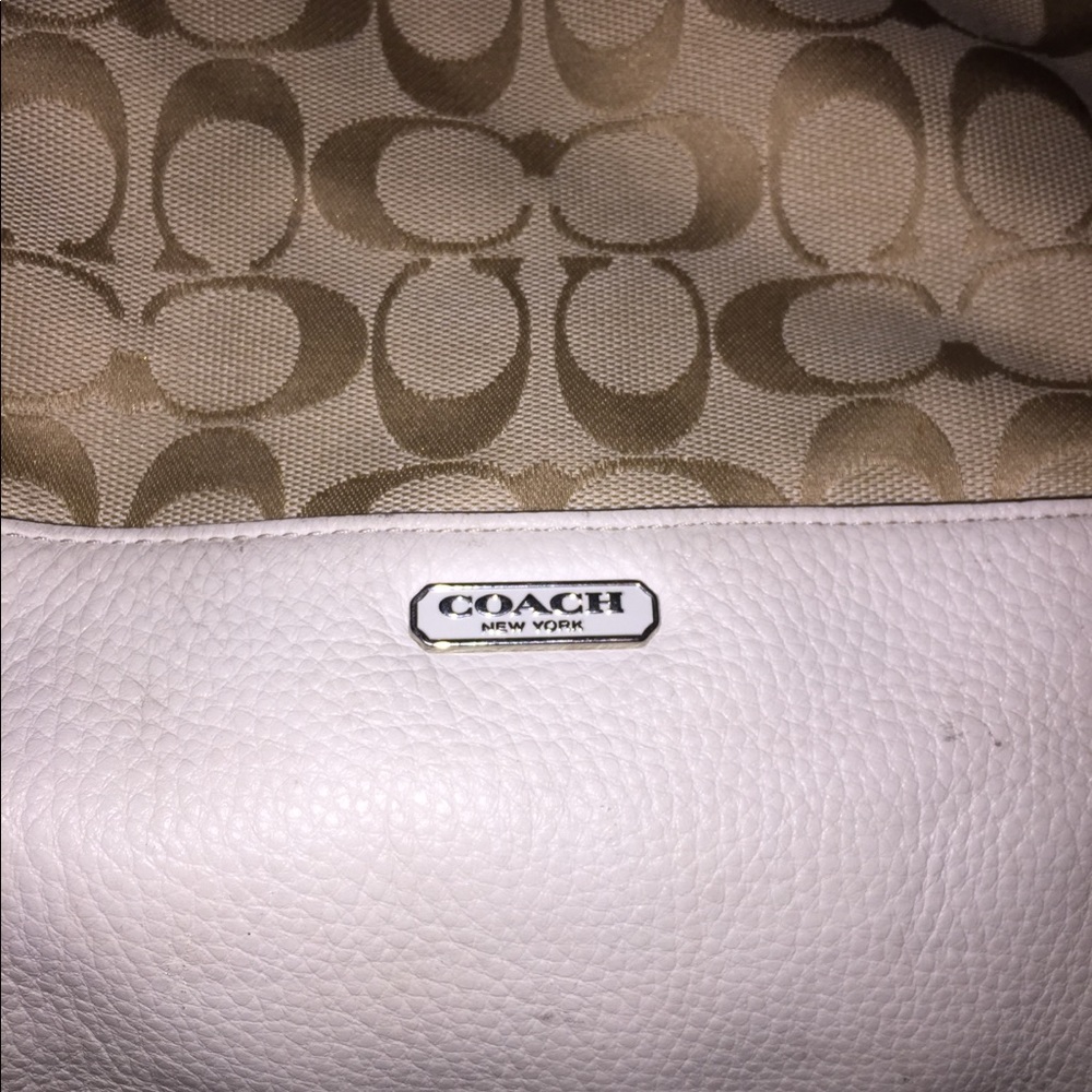 Purse - Picture 2 of 3